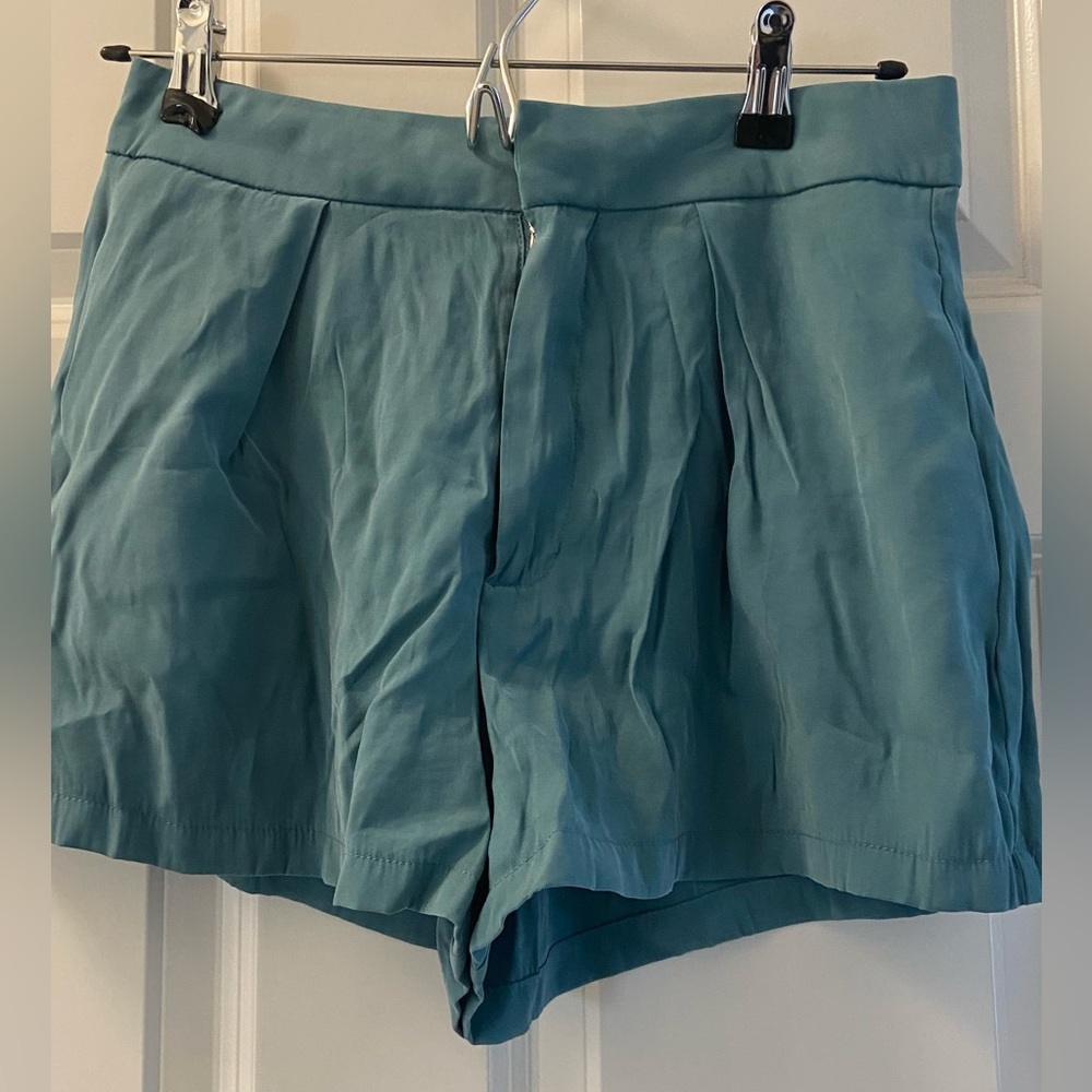 Forever 21 short